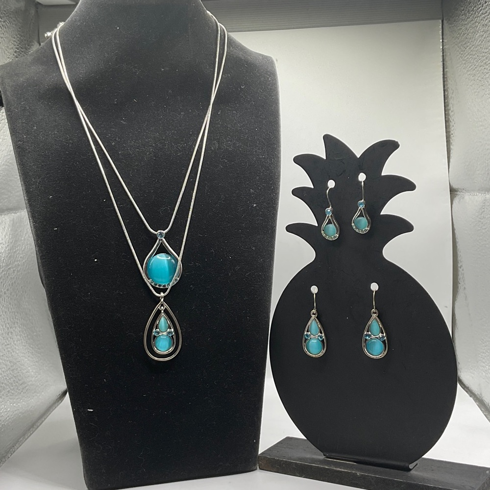 Turquoise Teardrop Double Pendant Necklace and Matching Earrings - Silver Tone